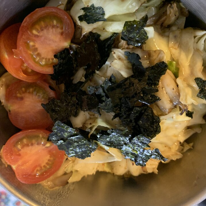 塩サバの油でキャベツと舞茸のピリ辛油炒め